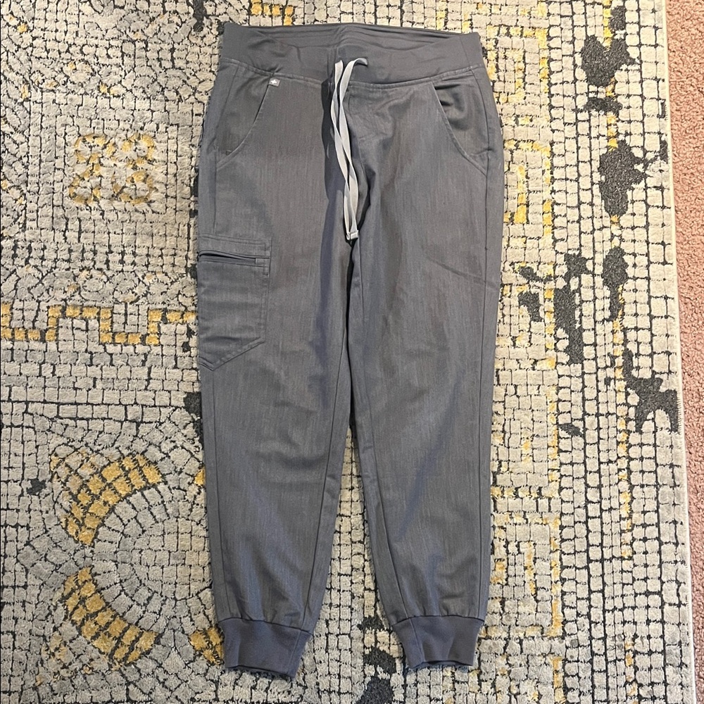 Woman’s  Grafite figs Jogger scrub Pants